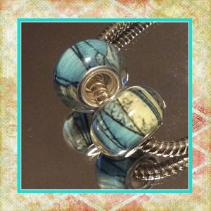 🌺2PC BLUE YELLOW RETRO BEAD CHARMS GEMS DIY BEADS